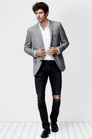 Какие джинсы носить с серым пиджаком мужчине: Серый пиджак и джинсы — must have элементы в гардеробе мужчин с чувством стиля. Любители экспериментов могут завершить образ черными кожаными брогами, тем самым добавив в него чуточку изысканности.