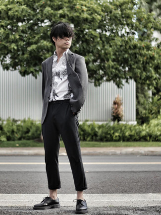 Мужская бело-черная рубашка с коротким рукавом с принтом от Versace