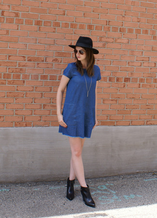 Синее джинсовое платье от The Fifth Label