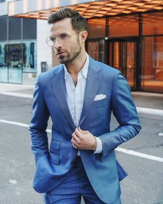 Какие классические рубашки носить с синим костюмом в 30 лет лето: Синий костюм и классическая рубашка помогут составить утонченный мужской лук. В таком сочетании тебе будет очень комфортно, когда за окном больше 25 градусов тепла.