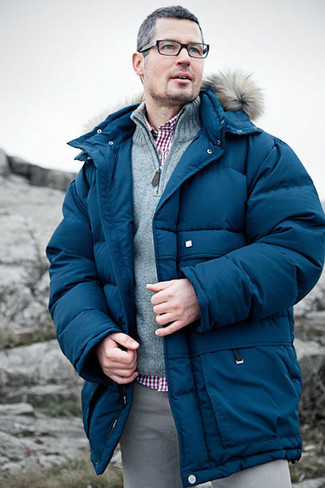 Мужская синяя куртка-пуховик от Moncler