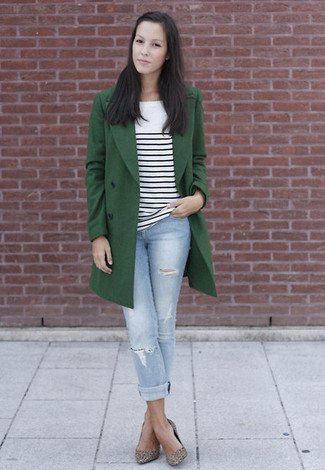 Женское темно-зеленое пальто от Nina Ricci