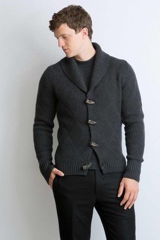 Мужской темно-серый свитер с круглым вырезом от ADPT