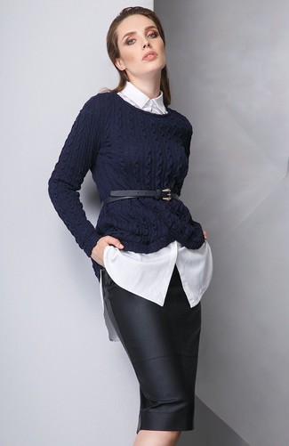 С чем носить юбку в 30 лет весна в деловом стиле: Темно-синий вязаный свитер и юбка — must have элементы современного женского гардероба. Этот наряд прекрасно подойдет для переменчивой весенней погоды.