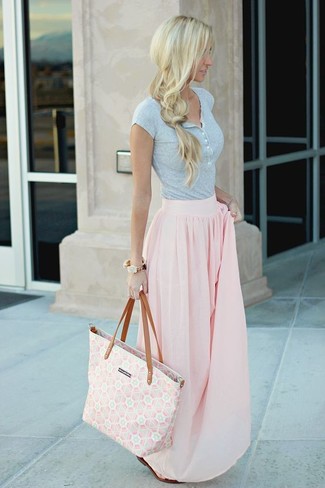 Розовая длинная юбка со складками от Valentino