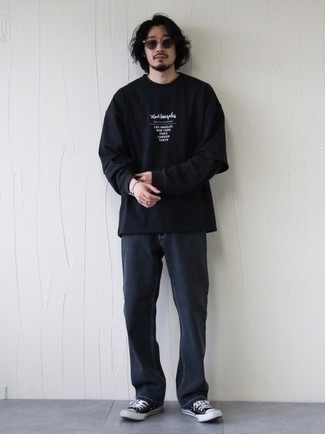 Мужская черно-белая футболка с длинным рукавом с принтом от TAKAHIROMIYASHITA TheSoloist.