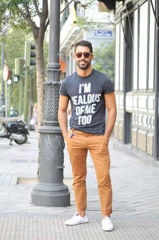 Мужская темно-серая футболка с круглым вырезом с принтом от Valentino