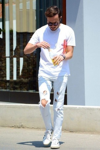 Мужские белые рваные джинсы от Marc Jacobs
