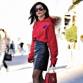 Женская красная сумка от Marc Jacobs