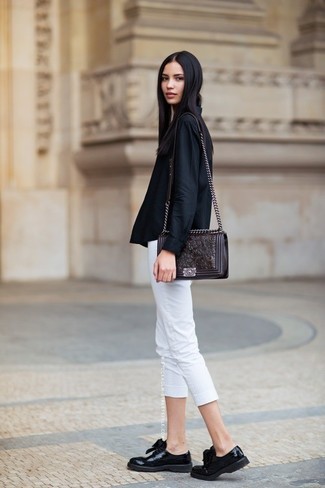 Женские черные кожаные броги от Prada