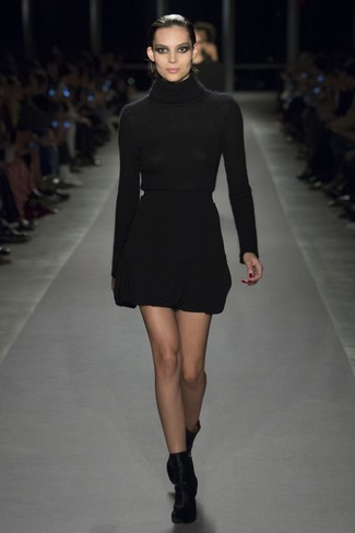 Черная шерстяная юбка от Saint Laurent