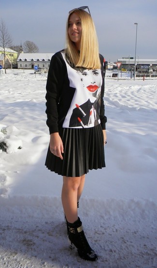 Женский черно-белый свитер с круглым вырезом с принтом от Markus Lupfer