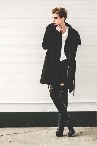 Женское черное пальто от Vanessa Seward