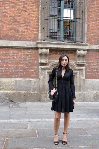 Черное платье с плиссированной юбкой от ASOS DESIGN