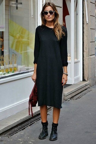 Черное платье-свитер от DKNY