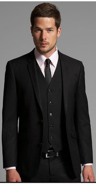 Черный костюм-тройка от Emporio Armani