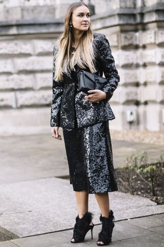 Женский черный пиджак с пайетками от Versace