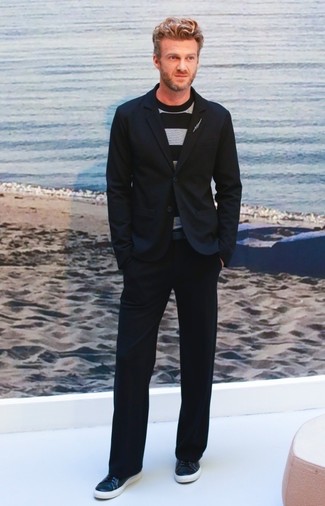 Мужской черный свитер с круглым вырезом в горизонтальную полоску от Dondup