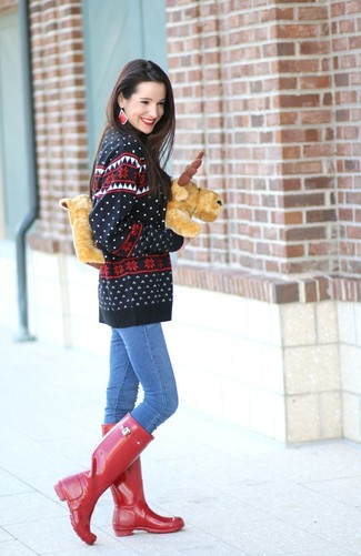 С чем носить серьги в 20 лет в спортивном стиле: Черный свитер с круглым вырезом с жаккардовым узором и серьги — стильный выбор девчонок, которые постоянно в движении. Не прочь поэкспериментировать? Тогда заверши наряд красными резиновыми сапогами.