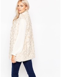 Женская бежевая меховая безрукавка от Oasis