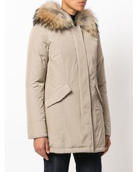 Женская бежевая парка от Woolrich