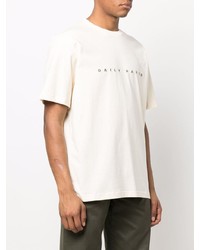 Мужская бежевая футболка с круглым вырезом с вышивкой от Daily Paper