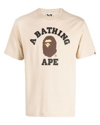 Мужская бежевая футболка с круглым вырезом с принтом от A Bathing Ape