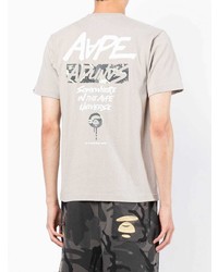 Мужская бежевая футболка с круглым вырезом с принтом от AAPE BY A BATHING APE