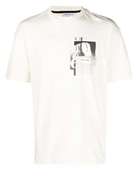 Мужская бежевая футболка с круглым вырезом с принтом от Calvin Klein