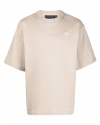 Мужская бежевая футболка с круглым вырезом от adidas