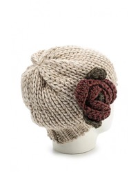 Женская бежевая шапка от Moronero