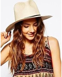 Женская бежевая шляпа от Asos