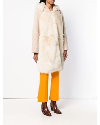 Бежевая шуба от Liska