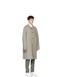 Бежевое длинное пальто от Maison Margiela