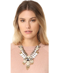 Бежевое колье от Adia Kibur