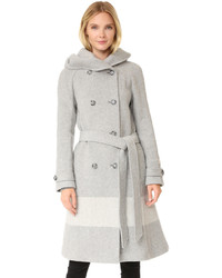 Женское бежевое пальто от Woolrich