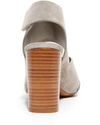 Женские бежевые замшевые босоножки от Vince