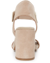 Женские бежевые замшевые босоножки от Pedro Garcia