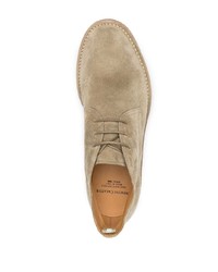 Бежевые замшевые ботинки дезерты от Officine Creative