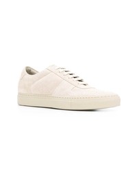 Мужские бежевые замшевые низкие кеды от Common Projects