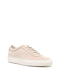 Мужские бежевые замшевые низкие кеды от Common Projects