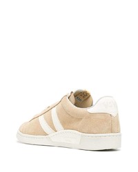 Мужские бежевые замшевые низкие кеды от VISVIM