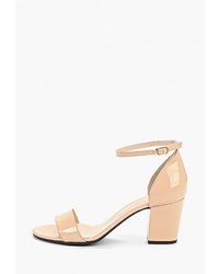 Бежевые кожаные босоножки на каблуке от Argo