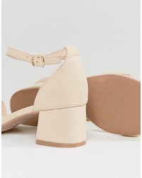 Бежевые кожаные босоножки на каблуке от Qupid