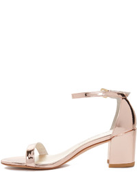 Женские бежевые кожаные босоножки от Stuart Weitzman