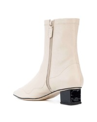 Бежевые кожаные ботильоны от Rue St