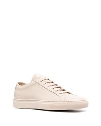 Мужские бежевые кожаные низкие кеды от Common Projects