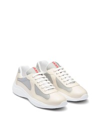 Мужские бежевые кожаные низкие кеды от Prada