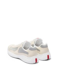 Мужские бежевые кожаные низкие кеды от Prada