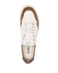 Мужские бежевые кожаные низкие кеды от AUTRY